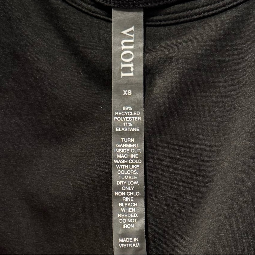 Vuori Halo Essential Tank Women's DreamKnit™ Tank Black Heather XS - Picture 9 of 13